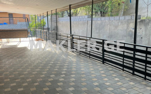  For Rent 320 m² space Private House in Tsavkisi