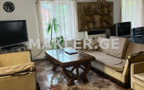  For Rent 320 m² space Private House in Tsavkisi