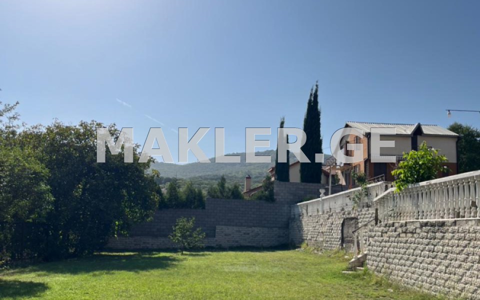 For Rent 320 m² space Private House in Tsavkisi