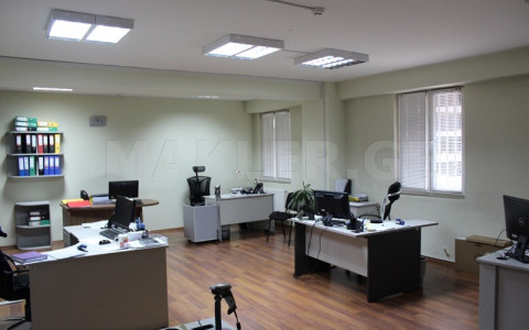  For Rent 220 m² space Office in Saburtalo dist.  in Gotua st. 