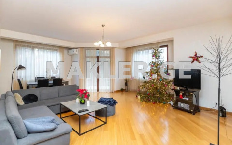  For Rent 4 room  Apartment in Vake dist.  in I. Chavchavadze Ave. 