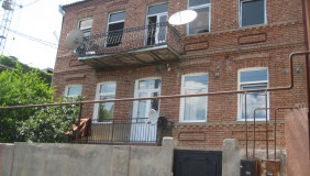 Продается 595 m² площадь Частный дом на Сабуртало