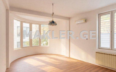  Продается 840 m² площадь Офис в Сабуртало  на ул. Университетская 