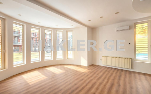  Продается 840 m² площадь Офис в Сабуртало  на ул. Университетская 