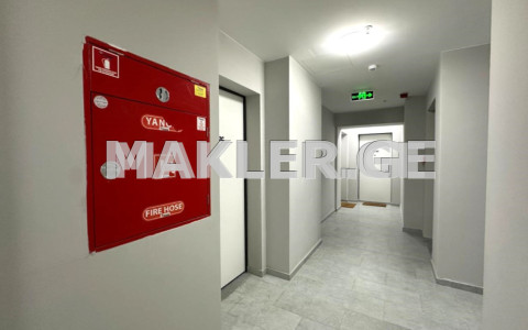  იყიდება 170 m² ფართობის ოფისი საბურთალოზე  აფაქიძის ქუჩაზე 