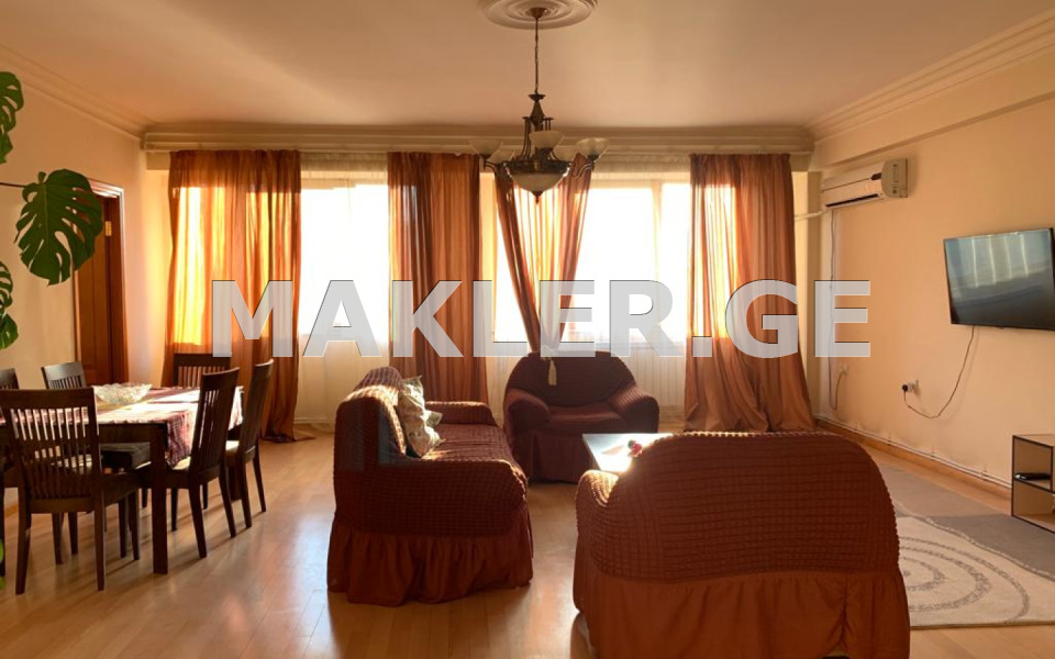  出租 3 room  公寓 萨布尔塔洛区  in M.Aleksidze st. 
