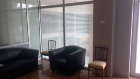 For Rent 183 m² space Office in Mtatsminda dist. (Old Tbilisi)