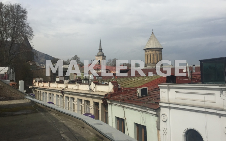  Продается 550 m² площадь Коммерческая площадь в Сололаки (Старый Тбилиси)  на ул. Шардени 