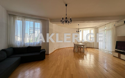  Сдаётся 3 комнатная  Квартира в Ваке  на ул. Т.Табидзе 