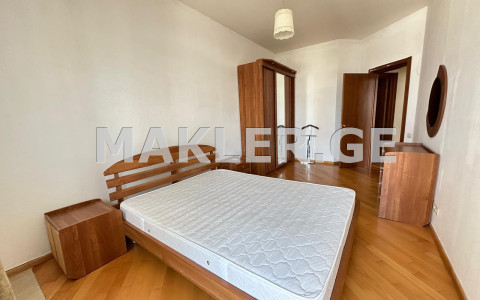  Сдаётся 3 комнатная  Квартира в Ваке  на ул. Т.Табидзе 