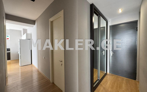  ქირავდება 3 ოთახიანი  ბინა საბურთალოზე  სულხან ცინცაძის ქუჩაზე 