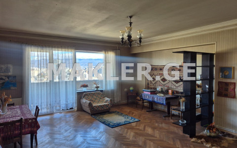  For Sale 6 room  Apartment in Saburtalo dist.  in Panaskertel-Tsitsishvilii st. 
