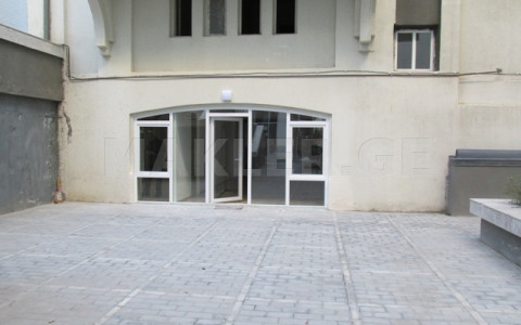  Сдаётся 60 m² площадь Офис на Мтацминда  (Старый Тбилиси)  на ул. Ингороква 