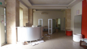 Kiralık 220 m²  İşyeri in Didube dist.