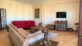 For Rent 3 room  Apartment in Mtatsminda dist. (Old Tbilisi)