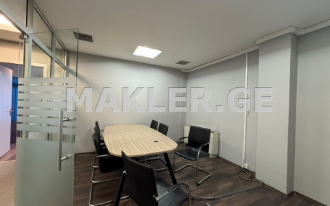  For Rent 230 m² space Office in Mtatsminda dist. (Old Tbilisi)  in Besiki st. 