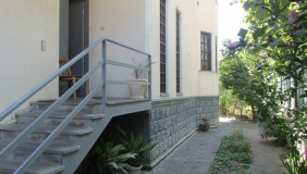 იყიდება 520 m² ფართობის საკუთარი სახლი ვეძისში