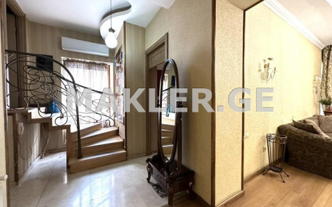  Satılık Kiralık 6   Daire in Chugureti dist.  in Agmashenebeli ave. 