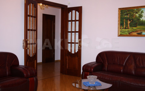  Kiralık 3   Daire in Vake dist.  in I. Chavchavadze Ave. 