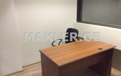  ქირავდება 90 m² ფართობის ოფისი საბურთალოზე  ნუცუბიძის ქუჩაზე 