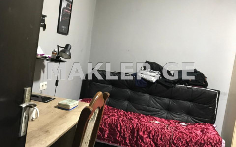  للبيع 3 room  الشقة في منطقة فيرا  in Barnovi st. 