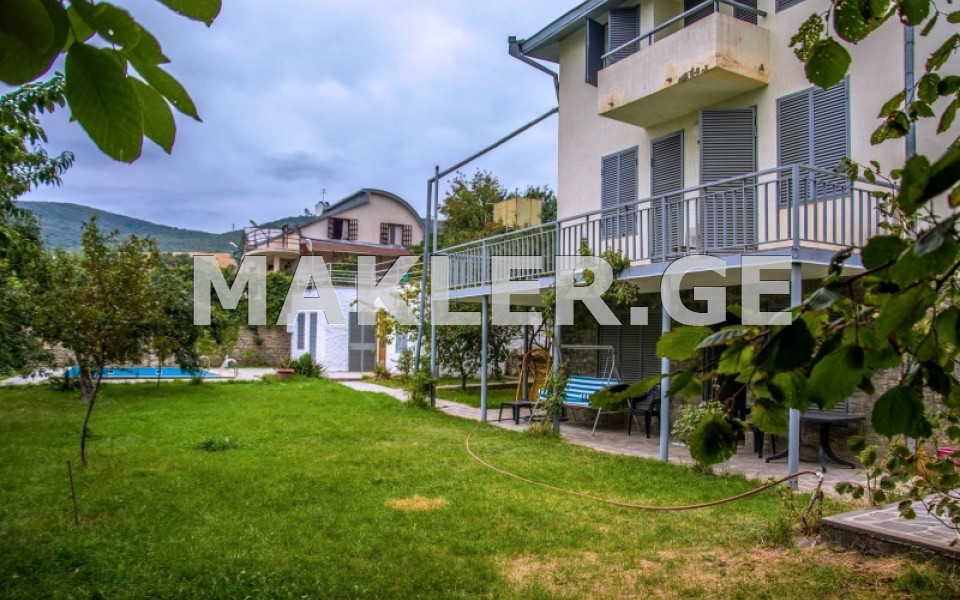  იყიდება 300 m² ფართობის აგარაკი წავკისში