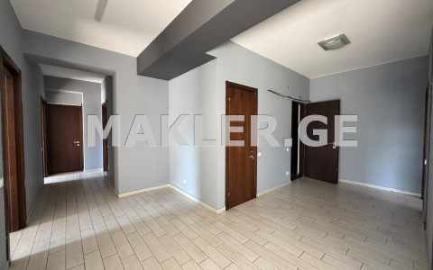  For Rent 225 m² space Office in Saburtalo dist.  in Al. Kazbegi Ave. 