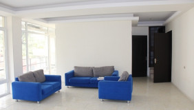 Продается 300 m² площадь Офис в Сабуртало