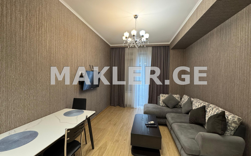  ქირავდება 3 ოთახიანი  ბინა ვაკეში  ი. ჭავჭავაძის გამზ. 