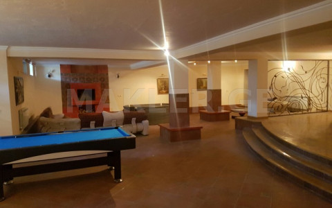  ქირავდება 560 m² ფართობის საკუთარი სახლი დიღომი 8-ში