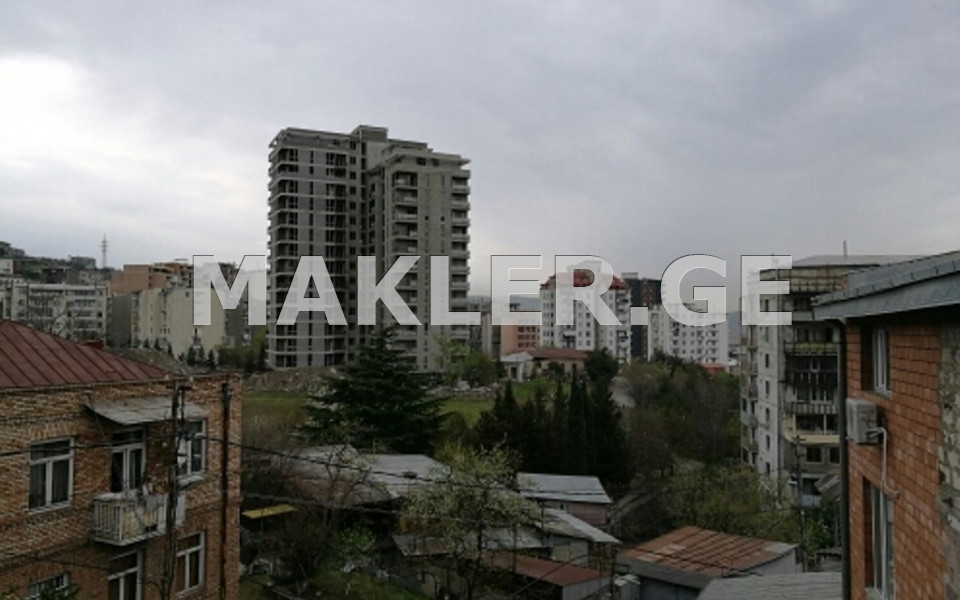  للبيع 4 room  الشقة في منطقة سابورتالو  in I.Gamrekeli st. 