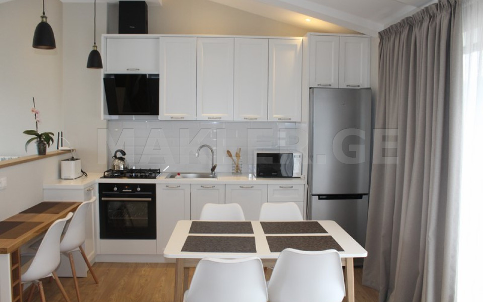  For Rent 4 room  Apartment in Mtatsminda dist. (Old Tbilisi)  in Br. Zubalashvili st. 