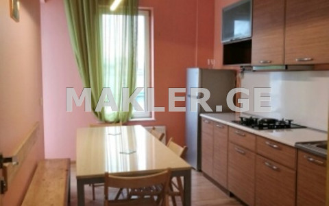  Сдаётся 3 комнатная  Квартира в Ваке  на ул. Кипшидзе 