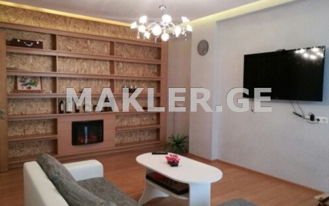  Сдаётся 3 комнатная  Квартира в Ваке  на ул. Кипшидзе 