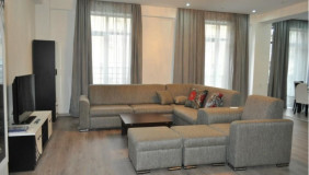 For Rent 3 room  Apartment in Mtatsminda dist. (Old Tbilisi)