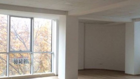 Сдаётся 150 m² площадь Офис в Сабуртало