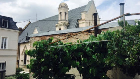 For Sale 170 m² space Private House in Sololaki dist. (Old Tbilisi)