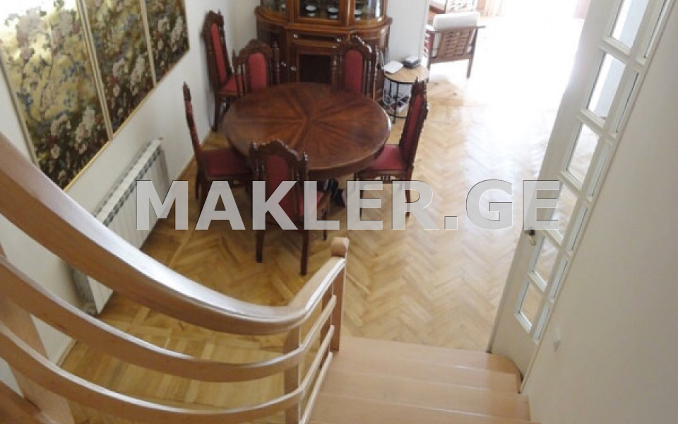  For Sale 8 room  Apartment in Vera dist.  in Shanidze st. 