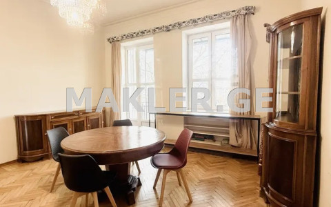  For Sale 8 room  Apartment in Vera dist.  in Shanidze st. 