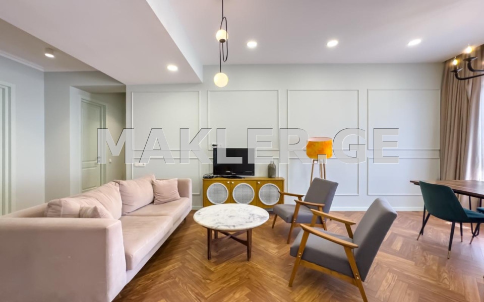  For Rent 3 room  Apartment in Mtatsminda dist. (Old Tbilisi)  in Shevchenko st. 