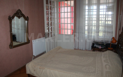  למכירה 5 חֶדֶר  דִירָה in Vake dist.  on Ir. Abashidze st. 