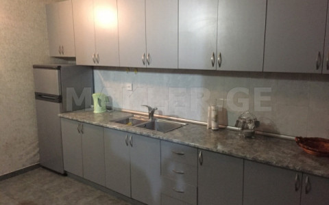  Сдаётся 3 комнатная  Квартира на Вера  на ул. Гудаури 