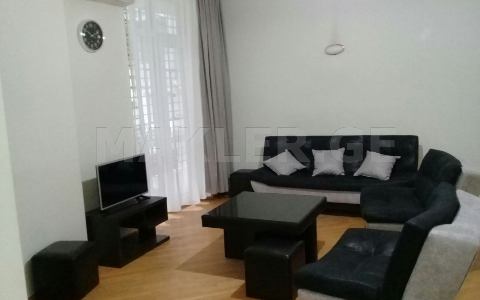  Сдаётся 3 комнатная  Квартира на Вера  на ул. Гудаури 