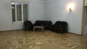ქირავდება 145 m² ფართობის ოფისი ვაკეში
