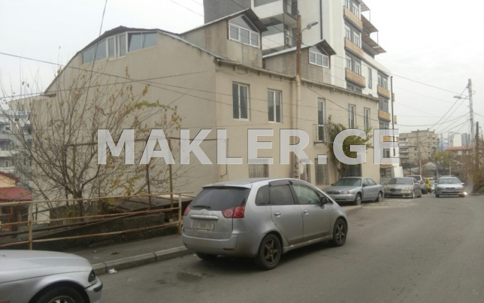  Satılık 550 m²  Büro & Ofis in Saburtalo dist.  in Sairme st. 