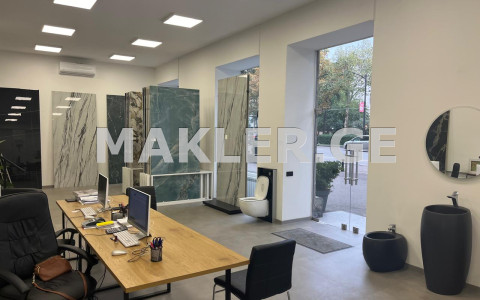  Kiralık 205 m²  İşyeri in Saburtalo dist.  on Kostava st. 