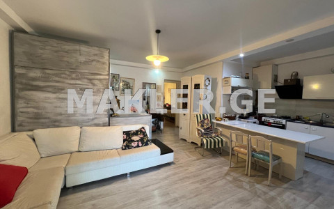  出售 3 room  公寓 瓦凯区  on Tamarashvili st. 