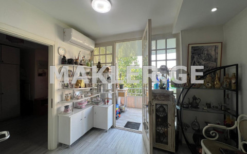  出售 3 room  公寓 瓦凯区  on Tamarashvili st. 