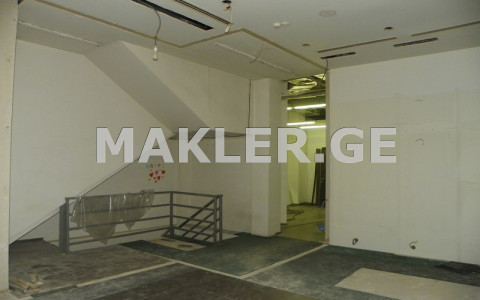  Сдаётся 180 m² площадь Коммерческая площадь в Чугурети  на пр. Агмашенебели 