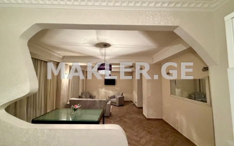  For Sale 4 room  Apartment in Avlabari dist.  in Ketevan Tsamebuli ave. 